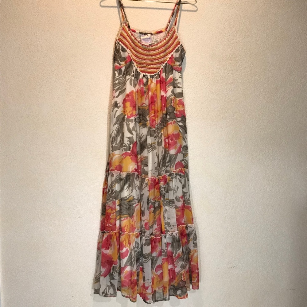Romeo & Juliet Couture Floral Maxi/Crochet Top Med